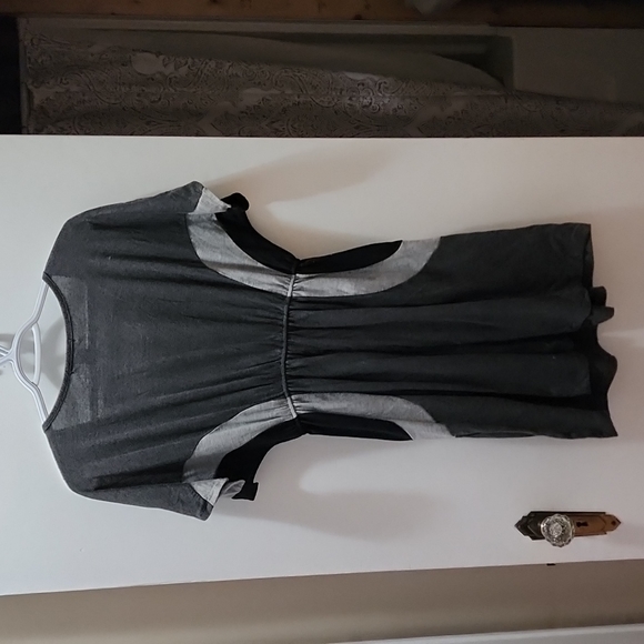 Dress - Picture 4 of 5